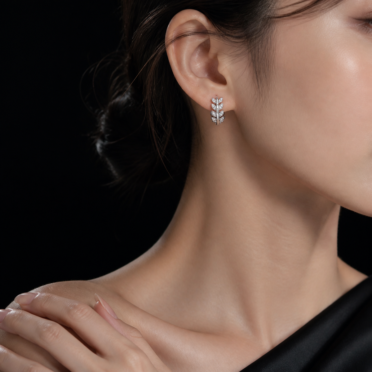 Laurel Glow Earrings